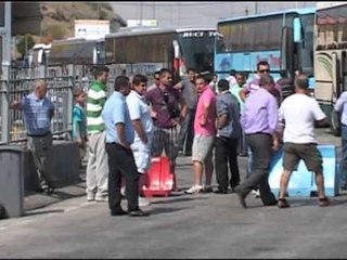 ZGJIDHJE E PERKOHSHME-EMIGRANTET ME PROBLEME MUND TE HYJNE NGA KAKAVIJA-LAJM