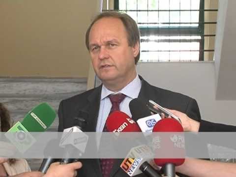 Volfarth, shqetësim për KQZ - Vizion Plus - News - Lajme