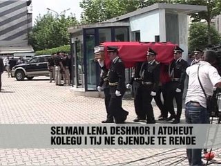 Homazhe për policin e vrare - Vizion Plus - News - Lajme