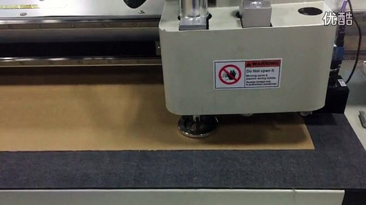 aokecut@163.com Corrugated box sample making flatbed plotter machine