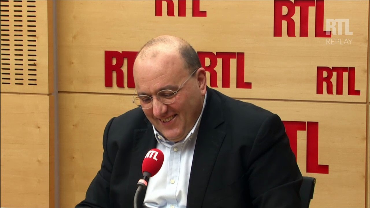 "SOS Racisme a évité à la France bien des maux", assure Julien Dray