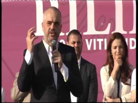 RAMA NE SHKODER-TE RREZOJME ME VOTE NE 23 QERSHOR KOMUNISTIN SALI BERISHA-LAJM