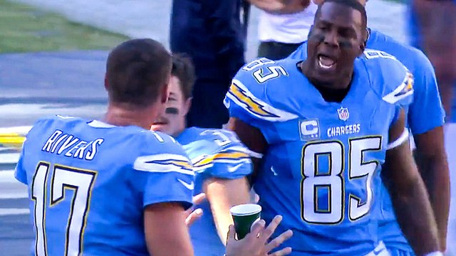 Antonio Gates Threatens to Fight Phillip Rivers on Chargers Sideline