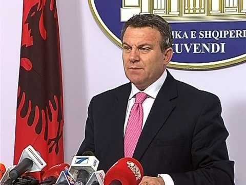 KANDIDATI I PAVARUR-ARBEN MALAJ SULM QEVERISE PER SITUATEN E RENDE EKONOMIKE-LAJM