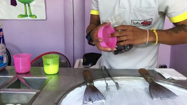 Instant handmade Ice Cream Rolls with Cookies, Brownie & Vanilla in Thailand