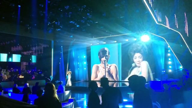 Conchita Wurst - Diamonds Are Forever (virtual duet with Shirley Bassey) . ORF eins, 20.11.2015