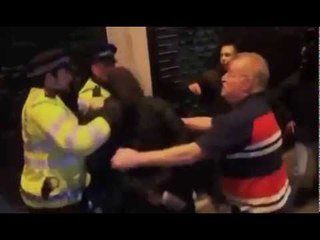 TENSION NE LONDER-EKSTREMISTET E DJATHTE U SULEN XHAMIVE NE SHENJE PROTESTE-LAJM