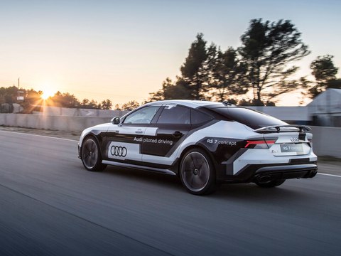 Un record sur circuit pour l’Audi RS7 autonome !