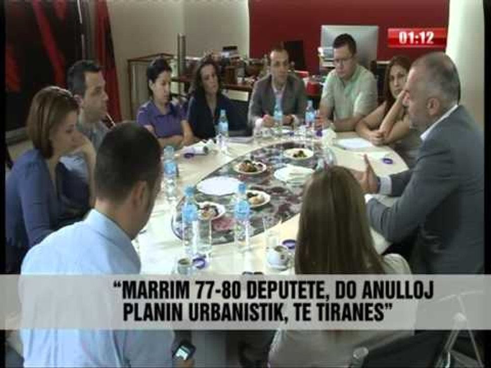 Rama me gazetarët: Fitojmë 77-80 mandate - Vizion Plus - News - Lajme