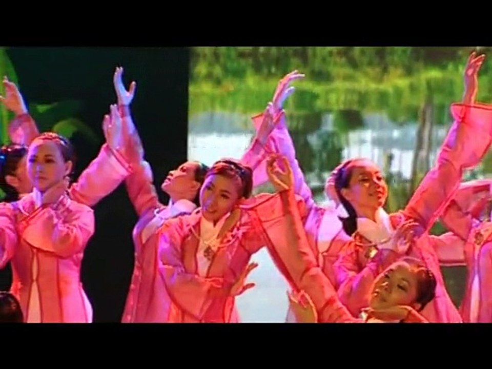 Còn Thương Rau Đắng Mọc Sau Hè - Cẩm Ly & Hương Lan (DDVN 21)