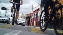 Ciclismo em família nas várzeas de Taubaté, ao longo do Rio Paraíba do Sul