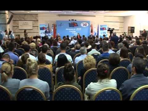 BLLOK NGA FUSHATA PARTITE E VOGLA VIJOJNE AKTIVITETET POLITIKE NE VEND LAJM