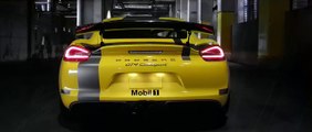 Le Porsche Cayman GT4 Clubsport rugit en sous-sol