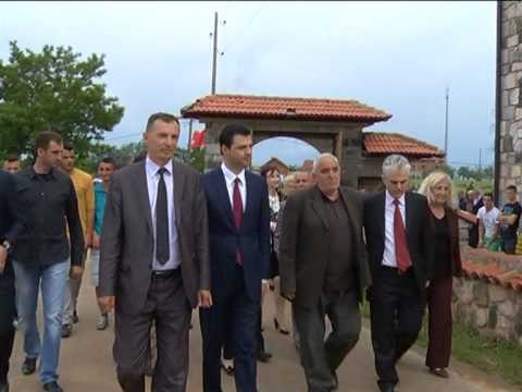 BASHA NE KOSOVE HOMAZHE TEK VARREZAT E DESHMOREVE