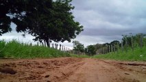 Ciclismo em família nas várzeas de Taubaté, ao longo do Rio Paraíba do Sul