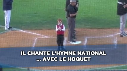 Il chante l'hymne national ... avec le hoquet