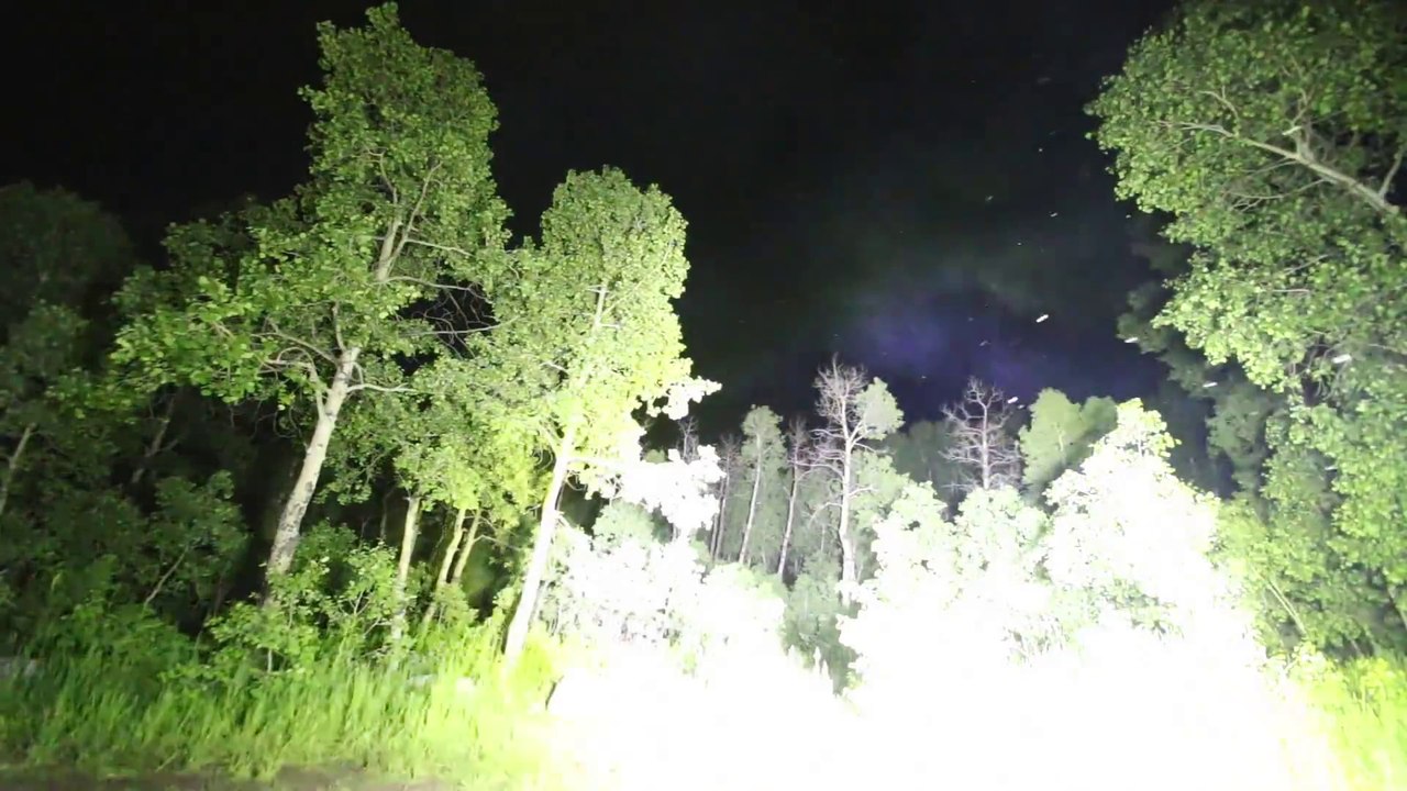 Il fabrique une lampe de 1000W avec des LEDs : 90,000 Lumens, plus puissante du monde