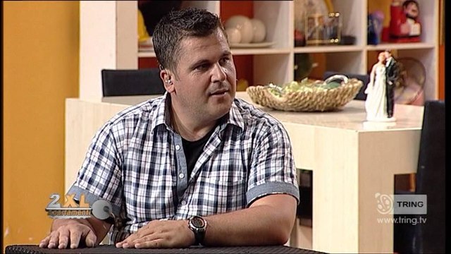 Apartamenti 2xl - Soni Malaj ne apartamenti 2xl (16.06.2013)