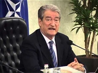 FREEDOM HOUSE-SHQIPERIA KA BERE HAPA PAS NE LIRITE DEMOKRATIKE GJATE 2012 LAJM