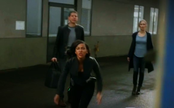 Minority Report 1x10 Promo [HD] - Everybody Runs