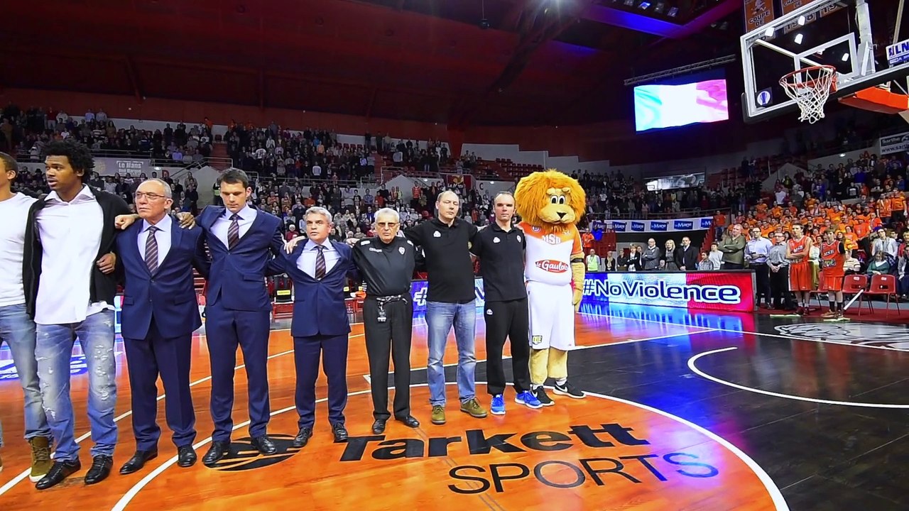 Hommage aux victimes des attentats - 20 Novembre 2015