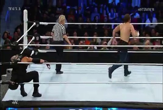 Roman Reigns wins the WWE World Heavyweight Championship at WWE Survivor Series 2015