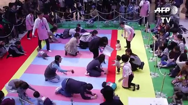 601 babies in Japan crawl to Guinness World Record