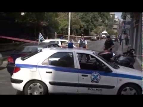 LUFTE ME POLICINE SHQIPTARET QELLOJNE DHE GJYKATEN GREKE ME KALLASHNIKOV LAJM