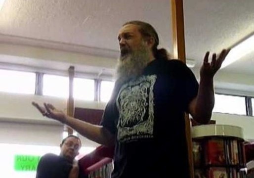 Legendary Author Alan Moore Gives Advice to Aspiring Writers