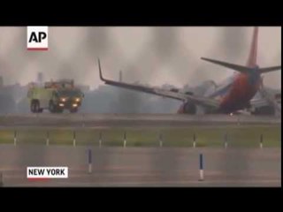 PANIK NE AVION TJETER PROBLEM ME NJE BOEING NE SHBA I KEPUTET RROTA LAJM