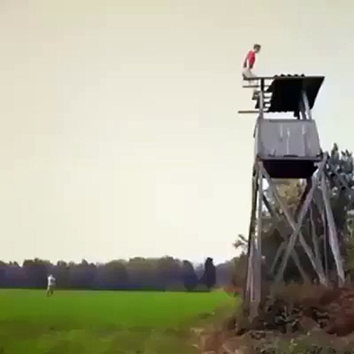 amazing jump from security post.