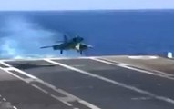Авианосец 'Шарль де Голль' нанес первые удары по ИГИЛ