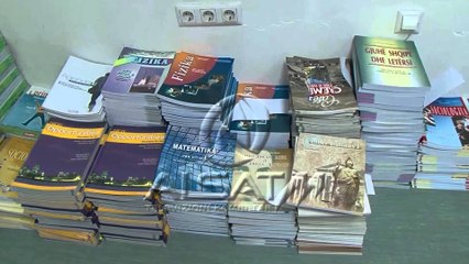 Përfundimi i gjysmë-vjetorit, nxënësit pa libra në duar