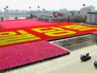 KOREJA E VERIUT PARADE GJIGANDE ME RASTIN E 60 VJETORIT TE ARMEPUSHIMIT LAJM