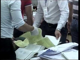 RIVOTIMI NE LEZHE PS TERHIQET ME QELLIM MBYLLJEN E PROCESIT, REAGON PD LAJM