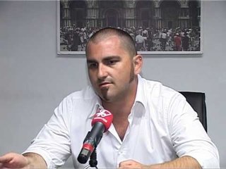 MUNGON GUIDA TE HUAJT PELQEJNE KULINARINE TONE QE NUK NJIHET ENDE LAJM