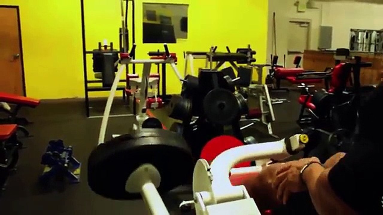 Phil Heath Legs And Calves Workout _ Road to Mr. Olympia 2015