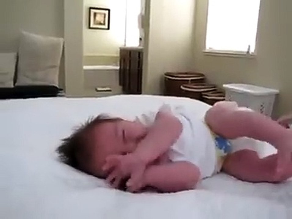 Newborn Baby Stretching,,,,Ohh!!