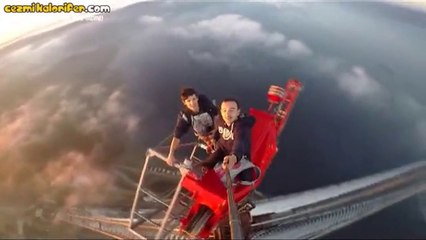 Gizlice 3.Köprüye Tırmanıp Selfie Çeken Gençler