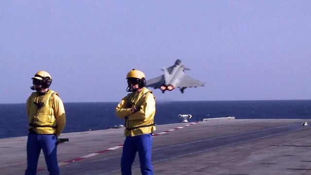 Frappes contre l'EI en Irak depuis le Charles de Gaulle