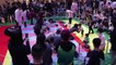 Weltrekord: 601 Babys beim Krabbel-Wettbewerb in Japan