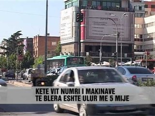 Përgjysmimi i taksave, më pak makina në Shqipëri - Vizion Plus - News, Lajme
