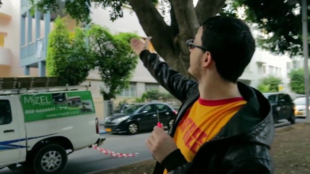 תל-אביבי אפס (וגם איזה משהו עם מפתחות)