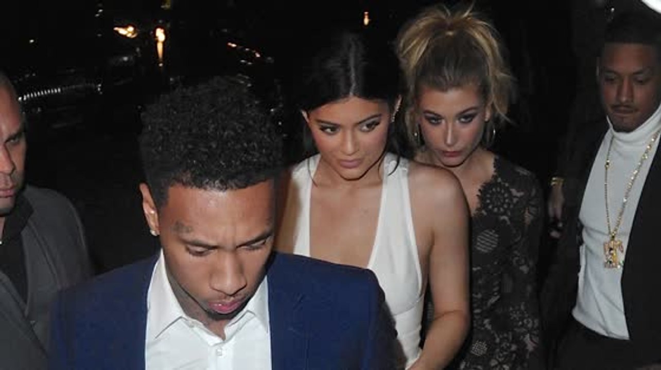 Kylie Jenner und Tyga halten Händchen
