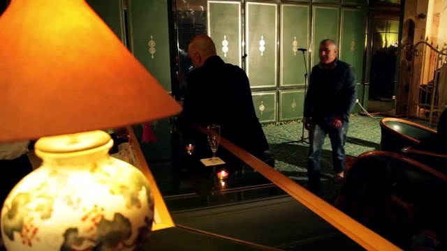 كليب تونسي جديد وفضيحة جديدة '' ادور ادور و تجيني'' يحدث ضجة كبيرة لقلة ألحياء ولعرى