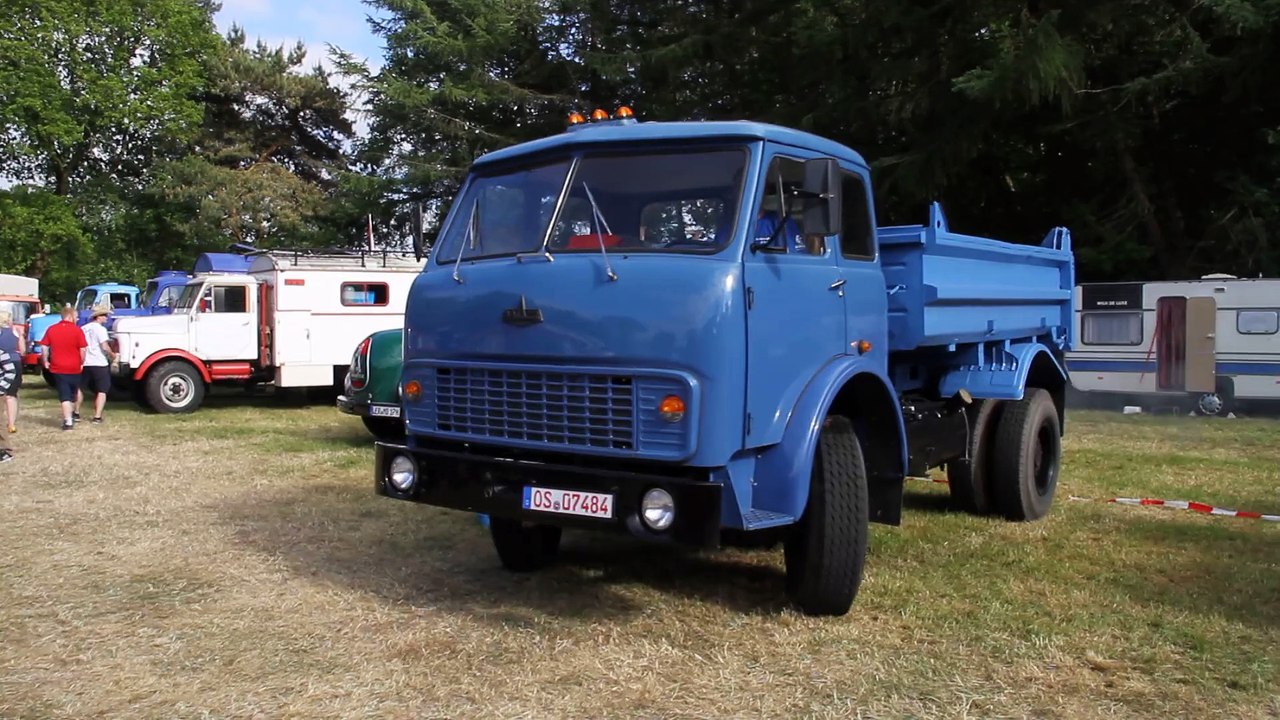 MAZ 5549 in Bockhorn auf dem Oldtimermarkt 2013