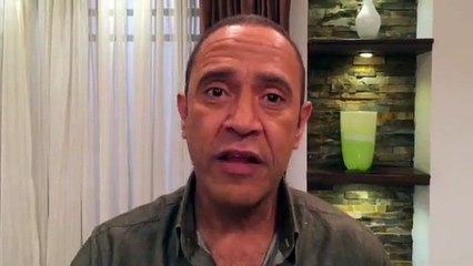 رسالة النجم اشرف عبد الباقى لجمهور مسرح مصر بخصوص شراء التذاكر