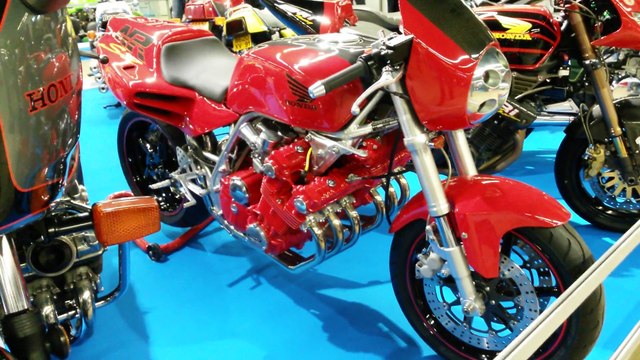Exposition des 6 cylindres - Salon moto légende nov 2015