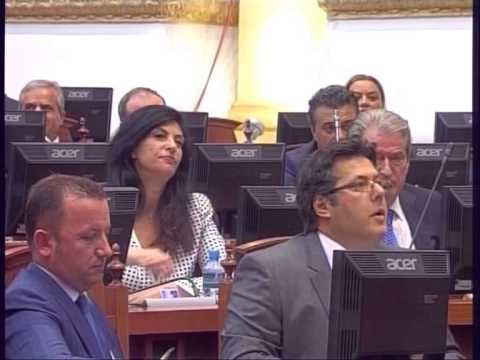 DEBATI PARLAMENTAR PRITET TE FLASIN NE SEANCE TE GJITHE DEPUTETET E KUVENDIT LAJM