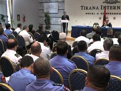 MINISTRI SAIMIR TAHIRI KERKON LUFTE PA KOMPROMIS KUNDER KRIMIT